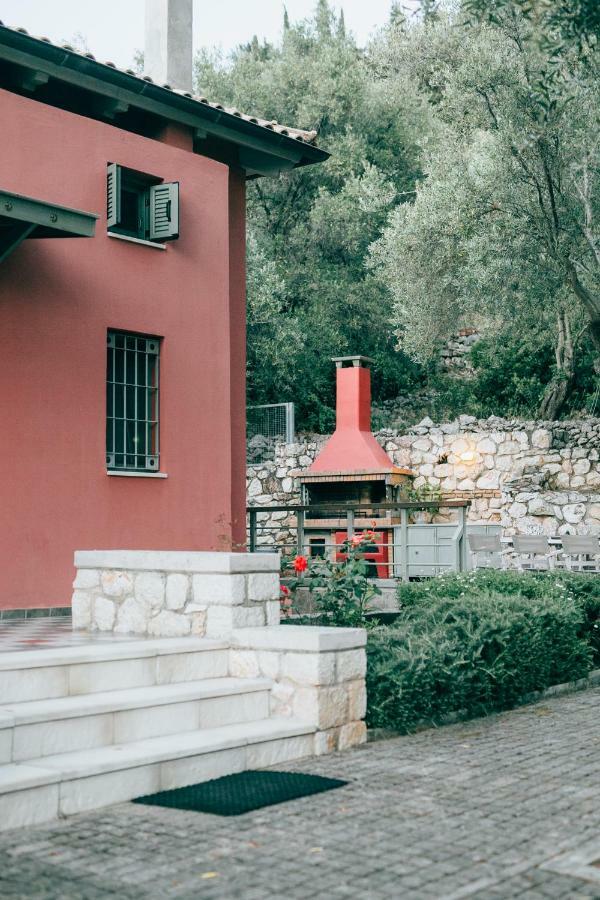 La Casa Rossa Villa Áyios Nikítas Exteriör bild
